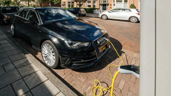 250708ELEKTRISCHEAUTO