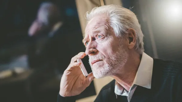 250802OPLICHTINGTELEFOON