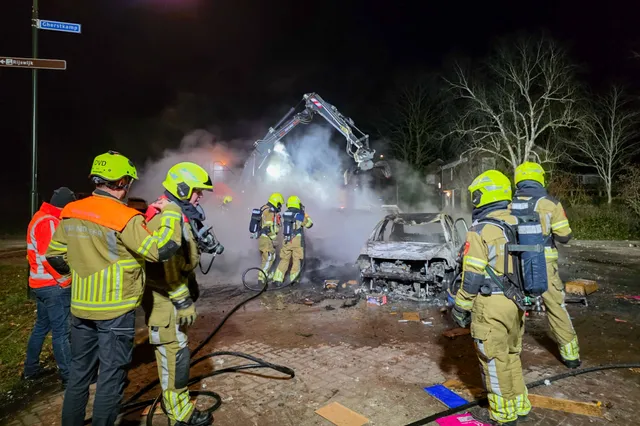 Brandjes tijdens jaarwisseling in Rijswijk, situatie snel onder controle