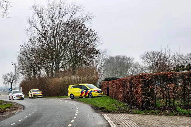 Persoon gewond na val van ladder bij woning in Andel