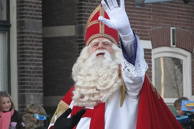 Apeldoorn haalt Sinterklaas binnen met pepernotenroute in Oranjepark