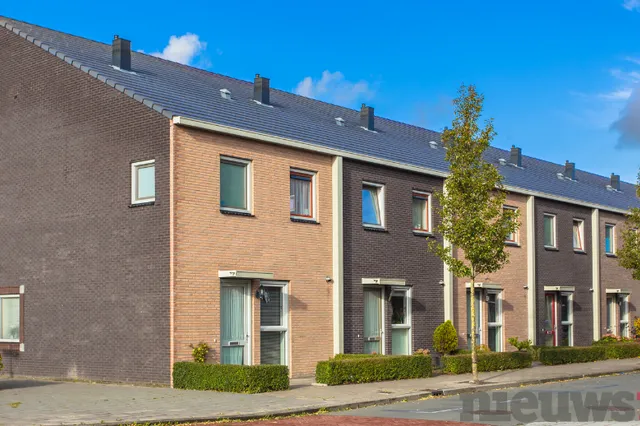 De Jonge bezorgd over achterblijven huisvesten statushouders