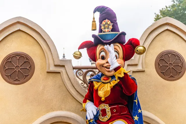 Azc-jongeren gaan naar Efteling om spanningen te voorkomen, ‘on-uit-leg-baar’ volgens minister Faber