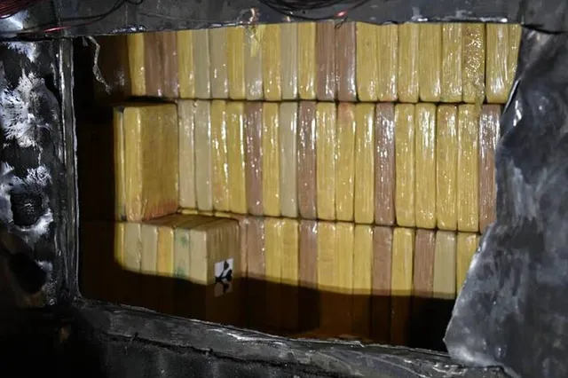 Grote cocaïnevangst in Moerdijk: bijna vijf ton drugs onderschept