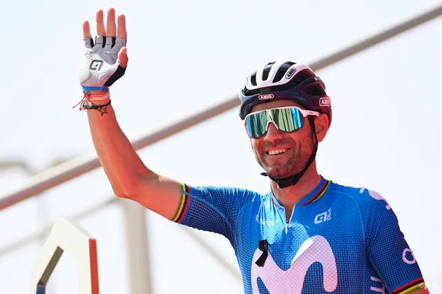 Vídeo - El emotivo homenaje de Movistar Team a Alejandro Valverde por su adiós al ciclismo