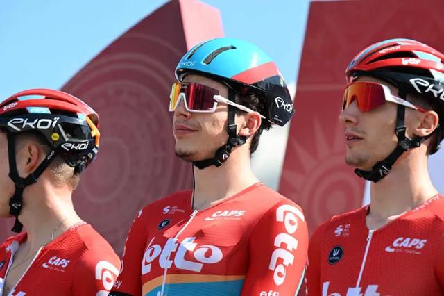 Lista de participantes final de la Vuelta a Murcia con Arnaud De Lie, Sepp Kuss, Ion Izagirre, Daniel Martínez, Rémi Cavagna y Sergio Higuita