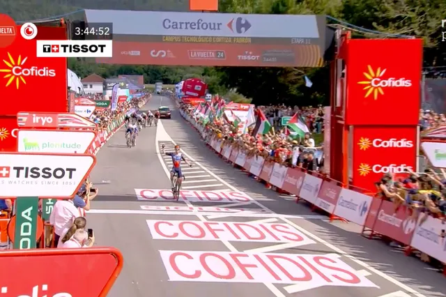 Vuelta a España: Eddie Dunbar gana en Padrón y Primoz Roglic y Enric Mas le recortan tiempo a Ben O'Connor