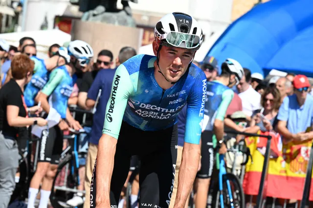 Ben O'Connor, con todo a defender ante Enric Mas el 2º puesto en la crono final de la Vuelta a España: "Dejé que el maillot rojo me volviera loco"