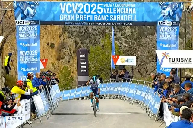 ¡Brillante Santiago Buitrago! El colombiano le 'roba' a Pello Bilbao la etapa 2 de la Volta