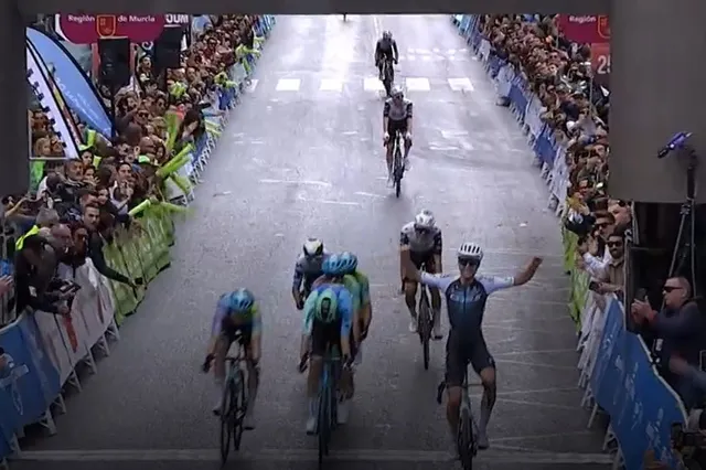 ¿La mejor carrera de 2025? Fabio Christen gana la Vuelta a Murcia y Nairo Quintana termina sexto