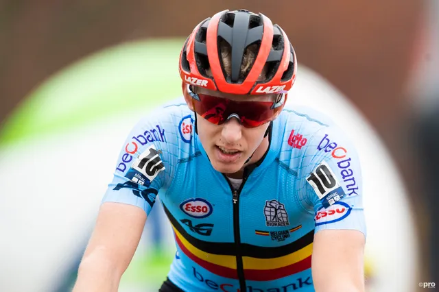 "I wanted to hold Mathieu back a bit at the beginning" - Michael Vanthourenhout tried in vain to slow up Van der Poel at CX World Championships