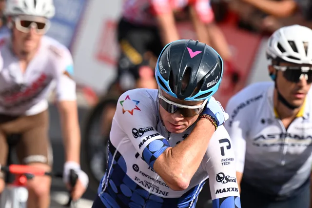 Chris Froome collides with car during training ride and suffers injuries