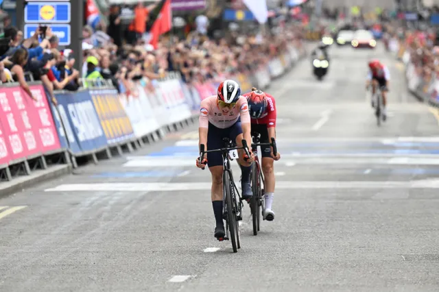 FDJ - SUEZ manager thinks "we need to be more clever about the money" after hearing about the €1 million offer for Demi Vollering