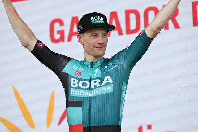 O treinador de Sam Bennett garante que o irlandês ainda tem grandes objectivos pela frente: "Ele quer ganhar a camisola dos pontos na Vuelta e no Giro"