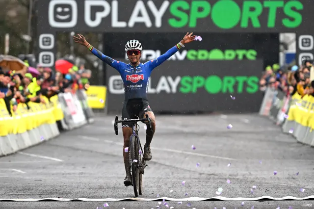 Ceylin del Carmen Alvarado bate Lucinda Brand e vence o Superprestige Merksplas em condições muito lamacentas