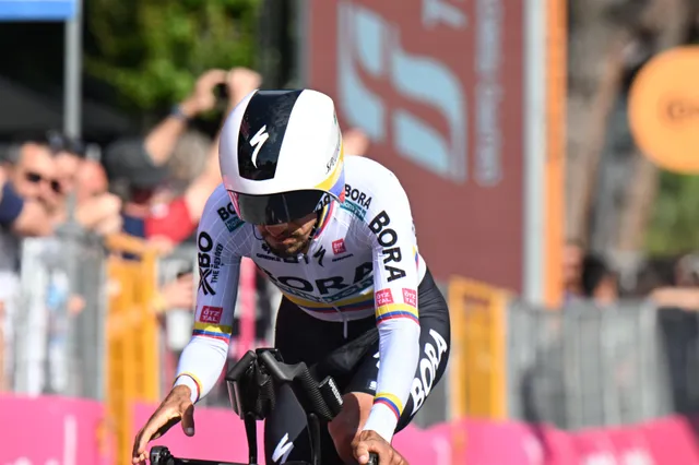 Egan Bernal sobre a ingestão de bicarbonatos para melhorar no contrarrelógio: "É preciso ter muito cuidado para não pecar por querer ganhar alguns segundos"
