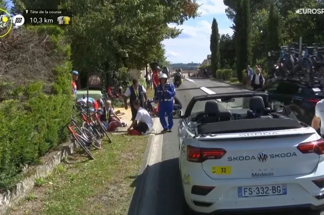 Big crash in the peloton with just over 10km to go on stage 12 of Tour de France with Primoz Roglic caught out