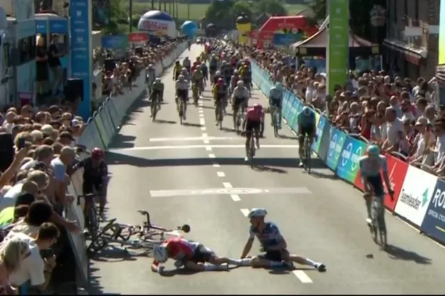 UPDATE: Tim Merlier relegated after crashing into Dylan Groenewegen during Renewi Tour 2024 stage 1 finale