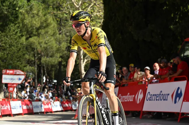 Sepp Kuss perde um minuto para Roglic devido à queda provocada por Aleksandr Vlasov na subida para Cazorla: "Fiquei retido pela queda e por isso tive de ir atrás deles"