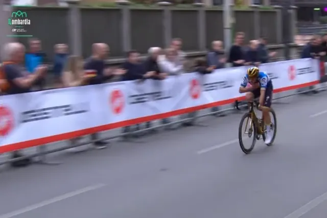 "You saved my life 4 years ago" - Remco Evenepoel made tribute to his DS before crossing the line in Lombardia