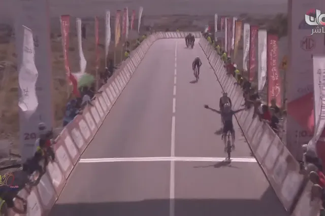 David Gaudu takes down Adam Yates on stage 3 of the Tour of Oman!