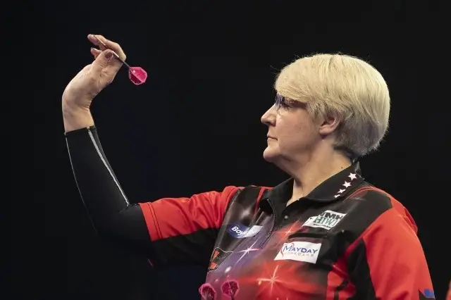 Ashton continues PDC Women's Series dominance with fifth title of 2022, defeats Sheldon in Event Eight final