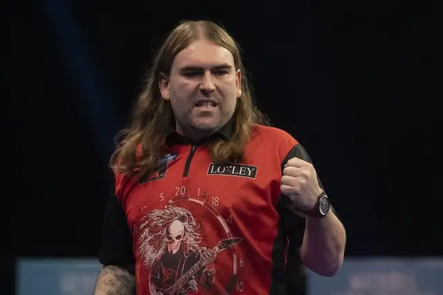 Searle claims PDC Home Tour III glory ahead of Ratajski