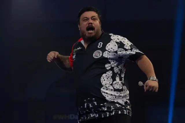 Baggish produces sensational display to dump out two-time World Champion Lewis