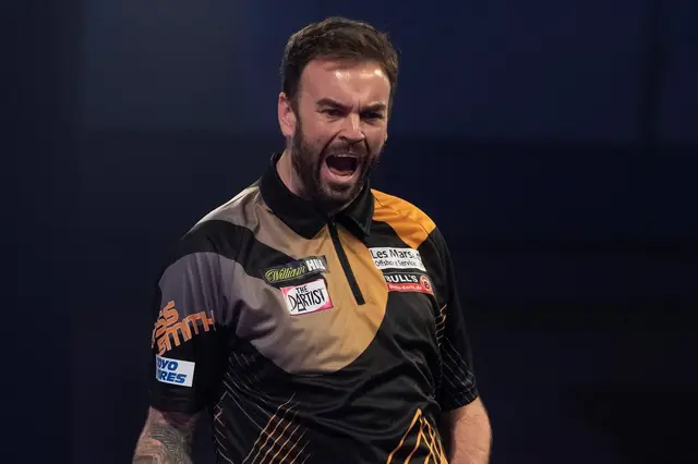 Ross Smith claims maiden PDC title on third day of PDC Super Series 5