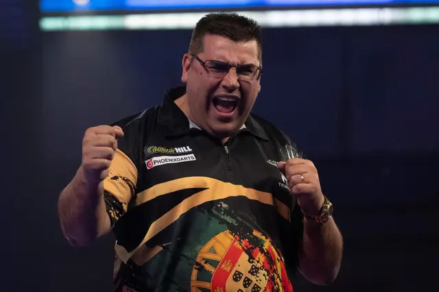 De Sousa passes Clayton as new number one on Players Championship Order of Merit