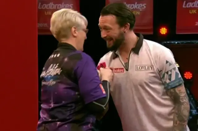 Ashton becomes first woman to win at UK Open since 2005 with victory over Beeney with 100 average
