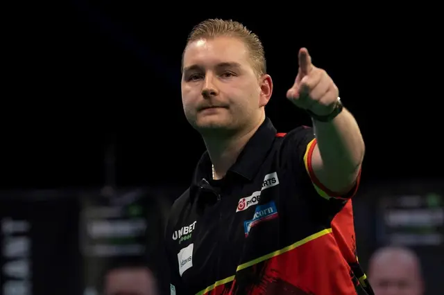 Trio lead Premier League Darts after Night Six