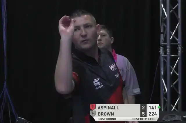 VIDEO: Aspinall hits nine-darter but loses with 113.6 average in PDC Super Series 7