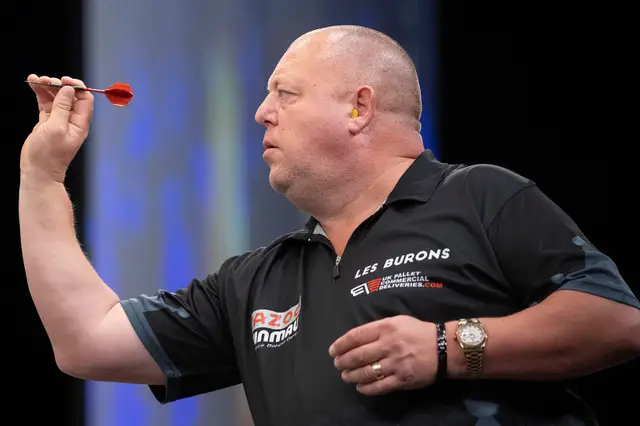 King produces incredible 115 average to whitewash Wade, Kuivenhoven delights home crowd with Henderson win
