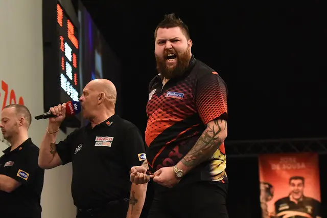 Smith on Van Barneveld's return after Grand Slam win: "He'll probably have retired again by January"