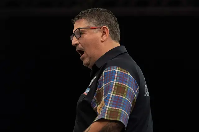 Anderson sees off Lewis in battle of World Champions as PDC World Darts Championship campaign begins