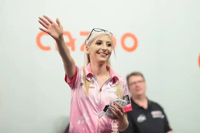 PDC Chief Executive Matt Porter on potential Sherrock Premier League selection: "When she didn’t win a tour card it made it not a question"