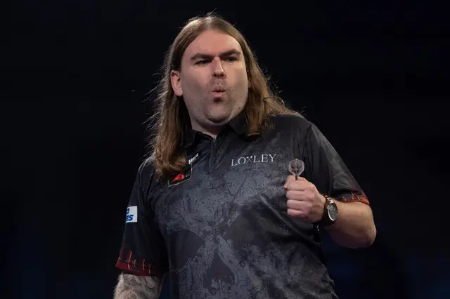 Searle finally defeats Noppert to reach PDC World Darts Championship Last 16 for third time in four years