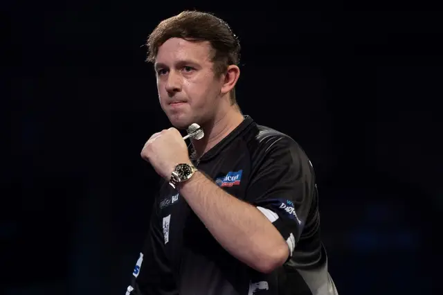 Rampant Rydz surges through to World Darts Championship Quarter-Finals after ending Soutar's run
