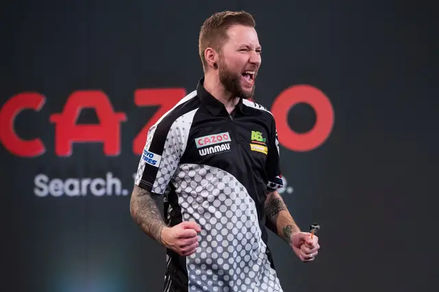 Noppert freezes out Smith in deciding leg to claim maiden PDC major title at 2022 UK Open