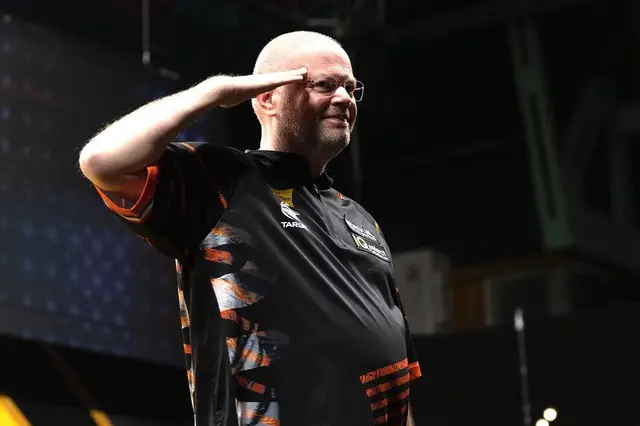 Van Barneveld, Whitlock, Gurney and Chisnall among qualifiers for Hungarian Darts Trophy