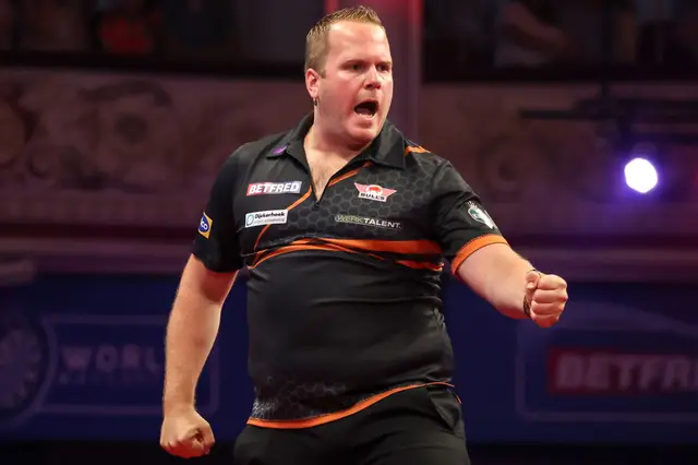 Delight for Dirk as Van Duijvenbode surges past Searle in World Matchplay thriller to reach second round