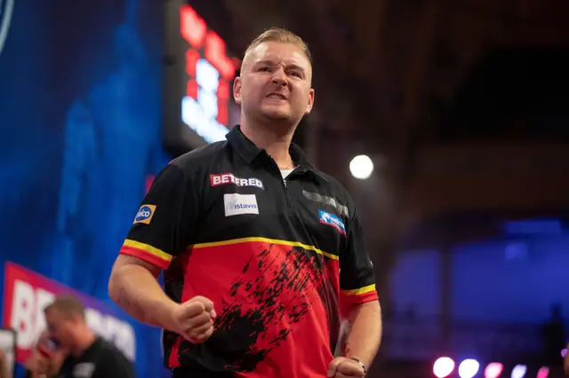 Revenge for Van den Bergh with victory over Wright in repeat of 2021 World Matchplay final as semi-final spot sealed in Blackpool