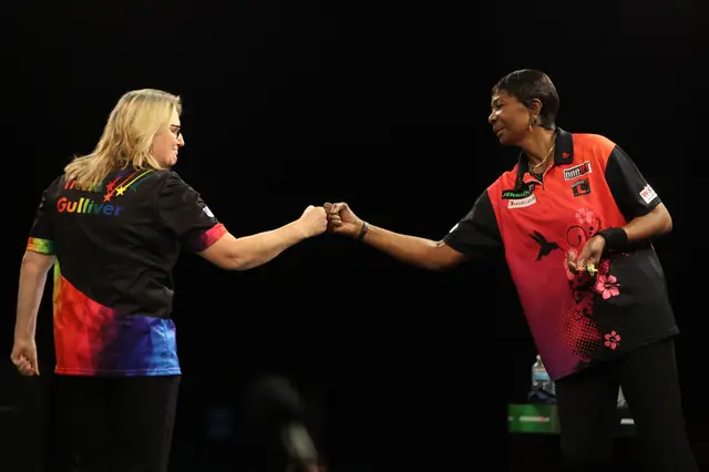 Hedman sets up Taylor clash, McGarry emphatic on debut with superb Deller win at World Seniors Darts Matchplay