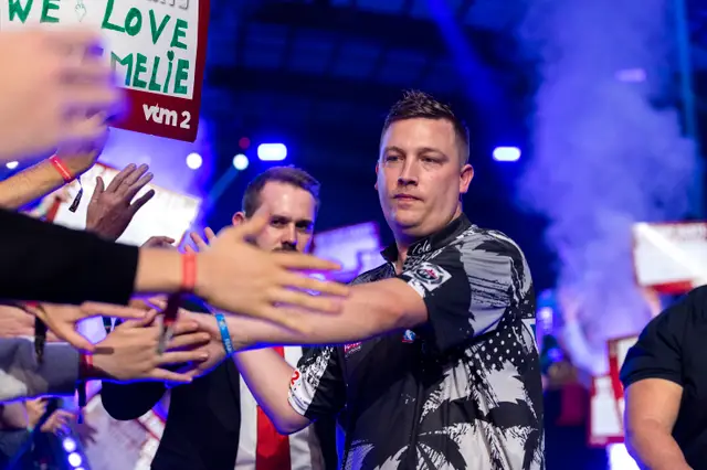 Dazzling Dobey produces finishing masterclass to dump out Humphries, Van den Bergh battles past Chisnall