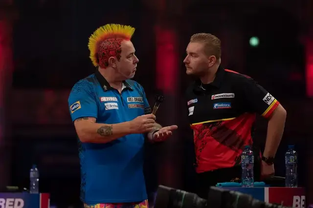 Wright hails Van den Bergh as 'future of darts' after German Darts Open final