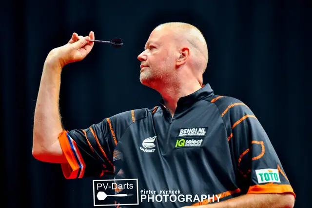 Van Barneveld, Suljovic and Soutar among Tour Card Holder Qualifiers for 2022 Grand Slam of Darts