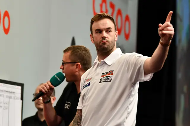 Ross Smith seals maiden PDC major title at 2022 European Championship with misery for Michael Smith in eighth major final defeat