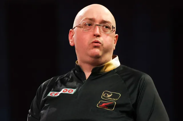 Gilding wins maiden major title with incredible deciding leg win over Van Gerwen at 2023 UK Open