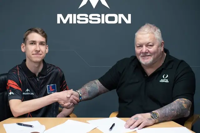 Rising Hungarian talent signs contract with Mission Darts